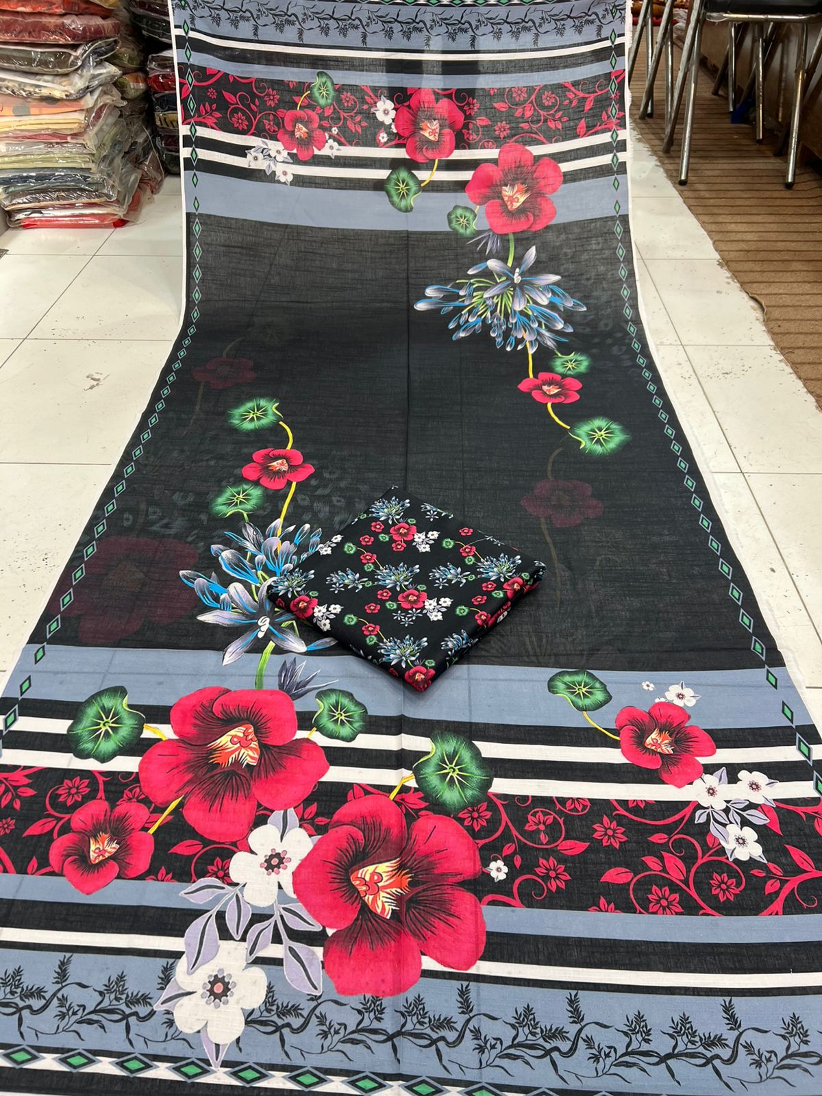 MARIA B KHADDAR V197 - Image 3