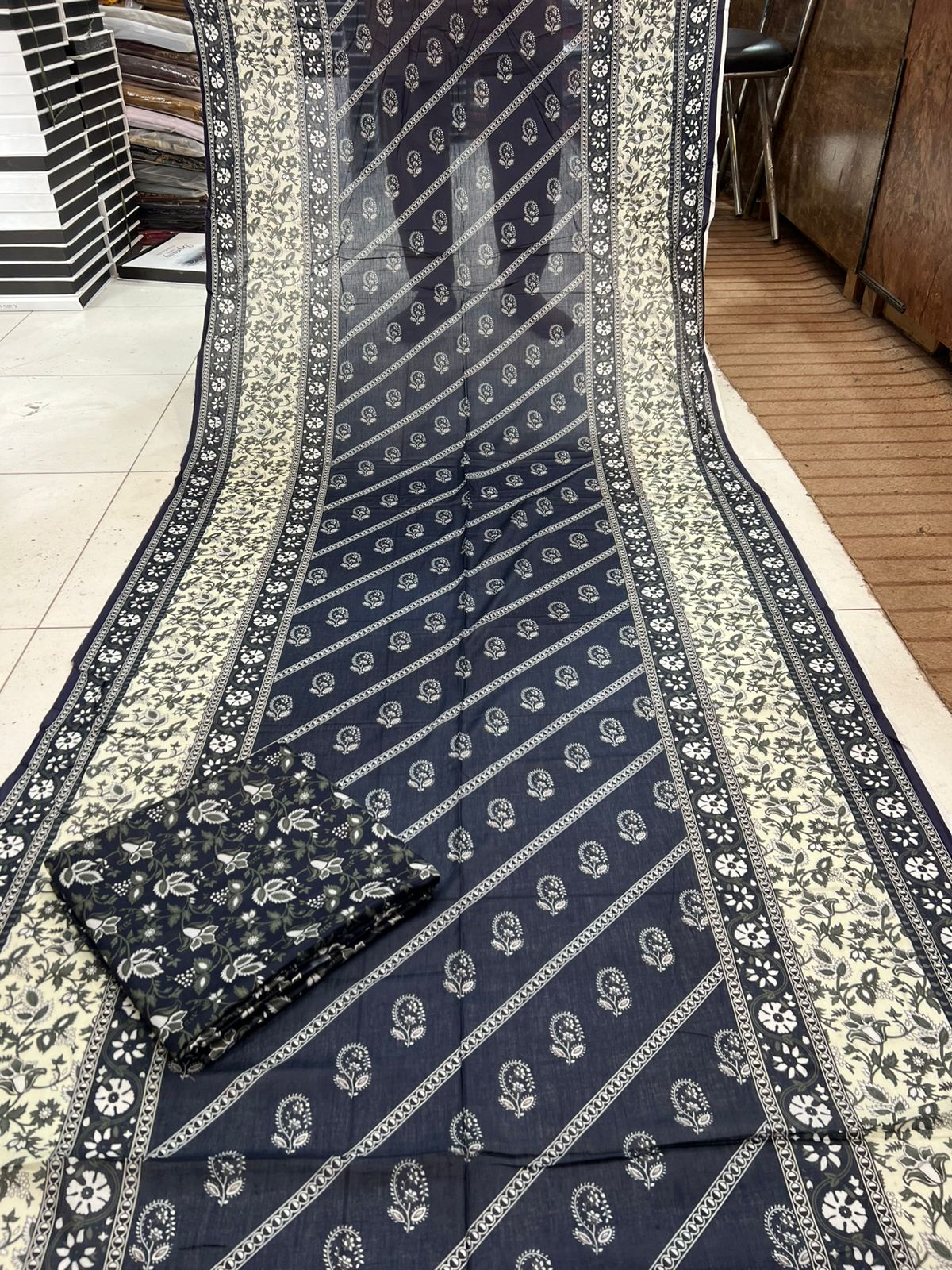 ALKARAM/MARIA.B V270 - Image 10