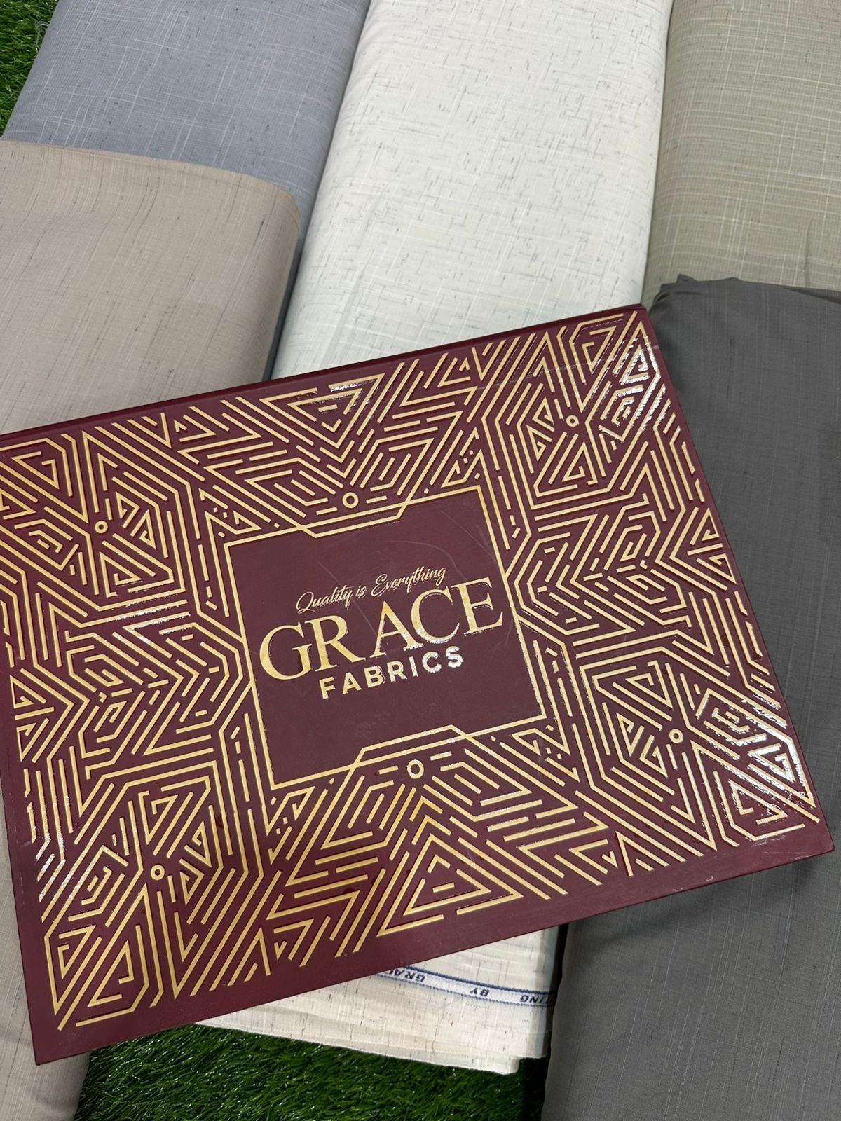 GRACE SELF WASH N WEAR V323